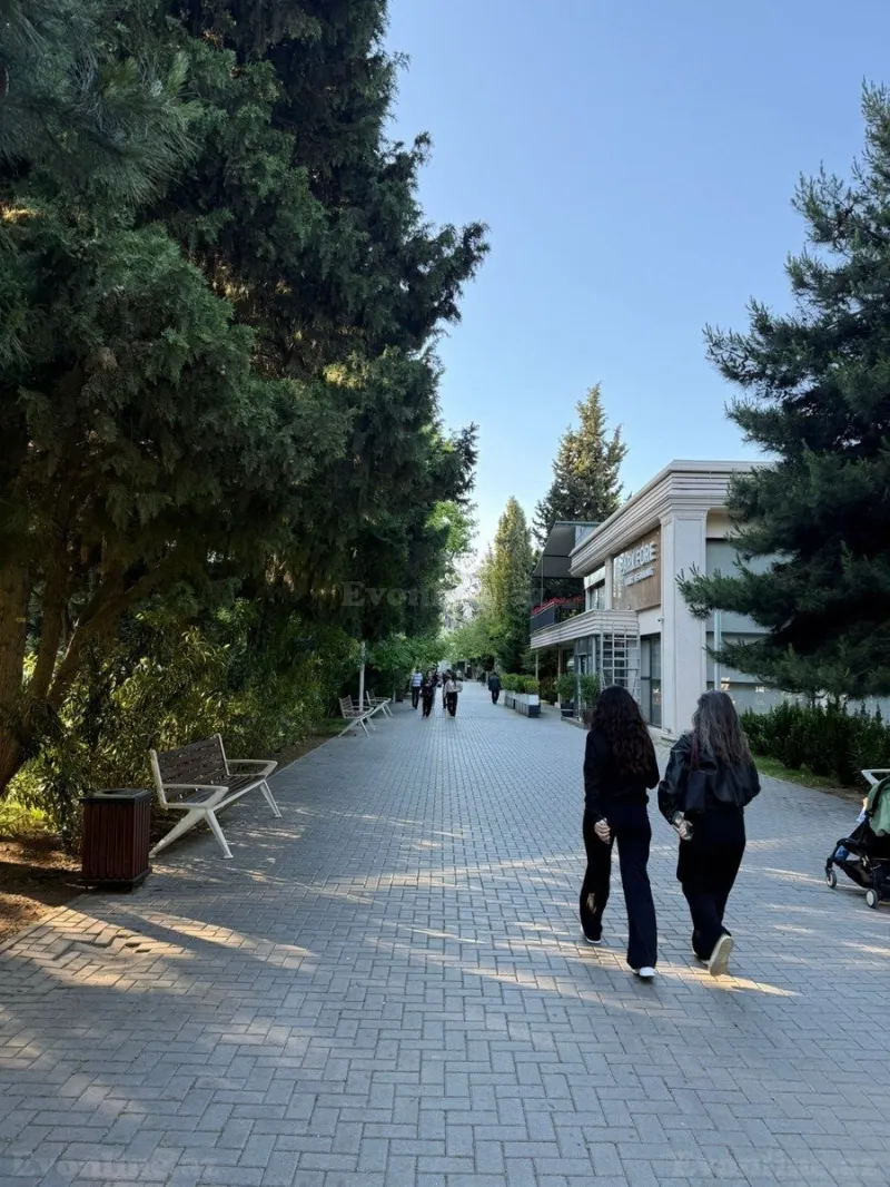 Satılır 3 otaqlı Mənzil Köhnə tikili 90 m² Nərimanov r. - şəkil 3