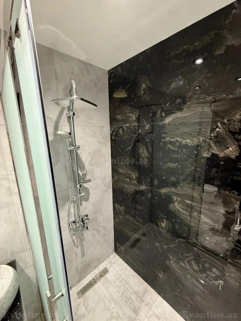 Satılır 3 otaqlı Mənzil Köhnə tikili 90 m² Nərimanov r. - şəkil 23