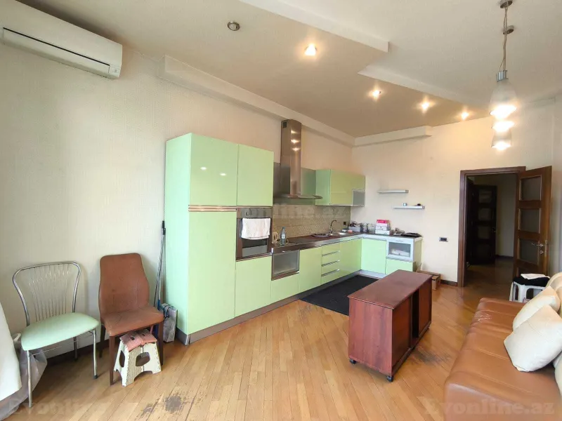 Satılır 3 otaqlı Mənzil Yeni tikili 212 m² 28 May m. - şəkil 4