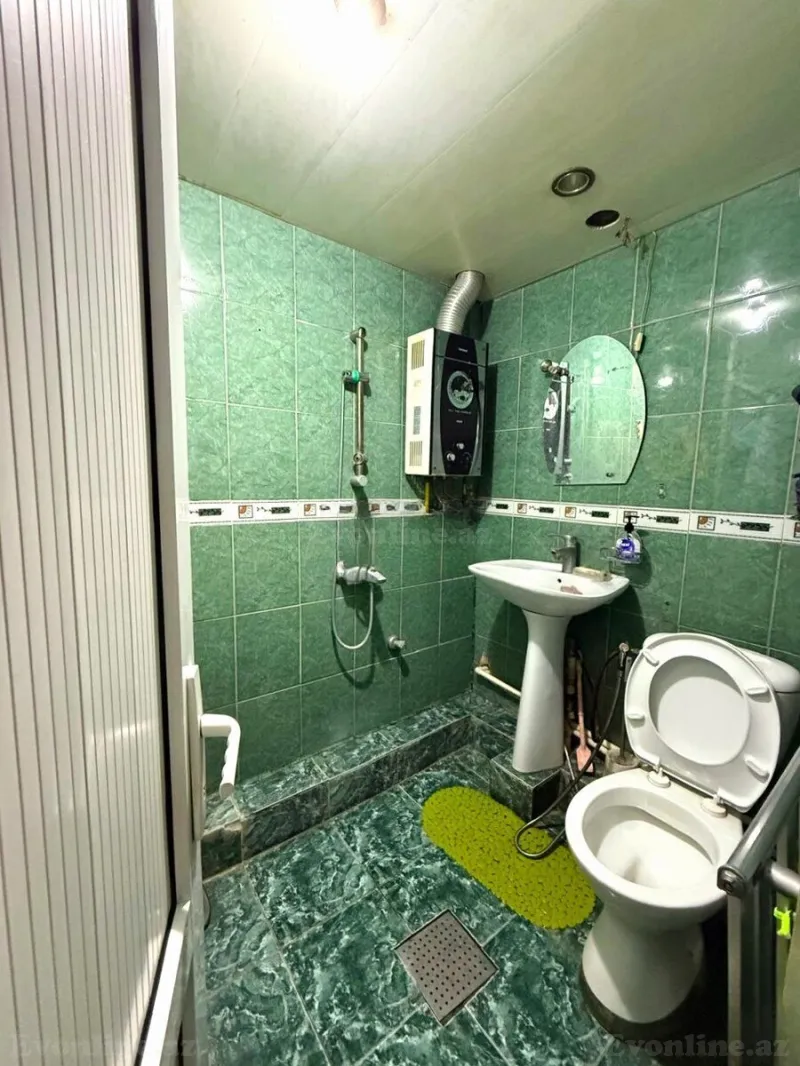 Satılır 2 otaqlı Mənzil Köhnə tikili 55 m² Bakıxanov - şəkil 12
