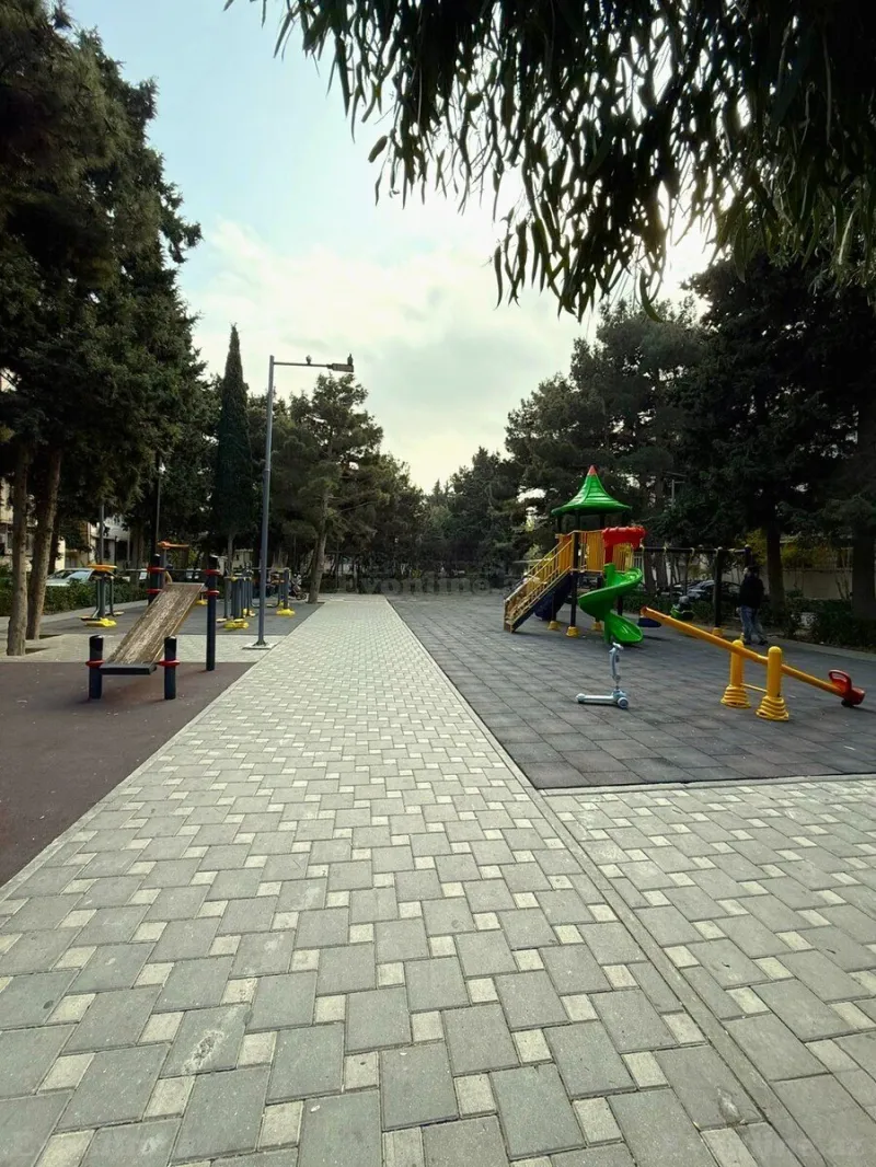 Satılır 2 otaqlı Mənzil Köhnə tikili 55 m² Bakıxanov - şəkil 14