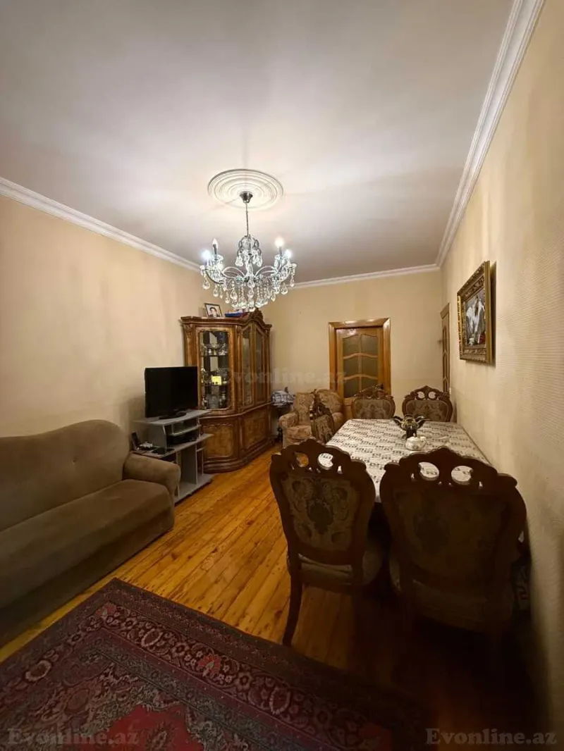 Satılır 2 otaqlı Mənzil Köhnə tikili 55 m² Memar Əcəmi m. - şəkil 3