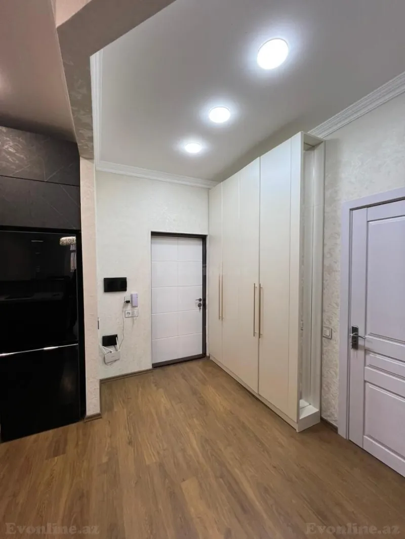 Satılır 3 otaqlı Mənzil Yeni tikili 77 m² İnşaatçılar m. - şəkil 14