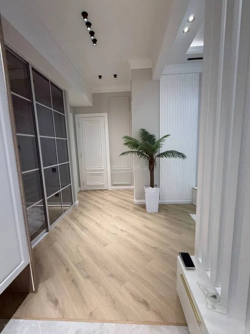 Kirayə verilir 3 otaqlı Mənzil Yeni tikili 122 m² Gənclik m. - şəkil 7