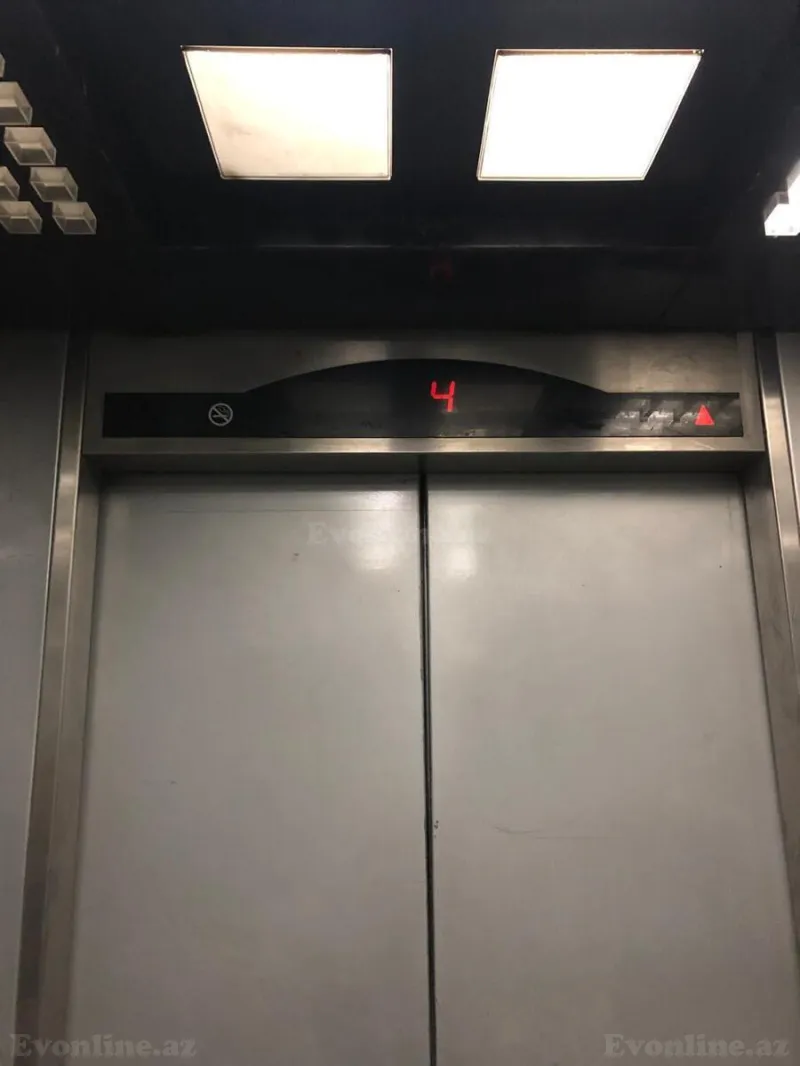 Satılır 2 otaqlı Mənzil Yeni tikili 85 m² 8 Noyabr m. - şəkil 13