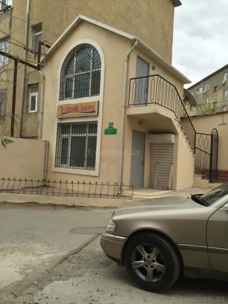 Obyekt 44.4 m² Avtovağzal m. Satılır