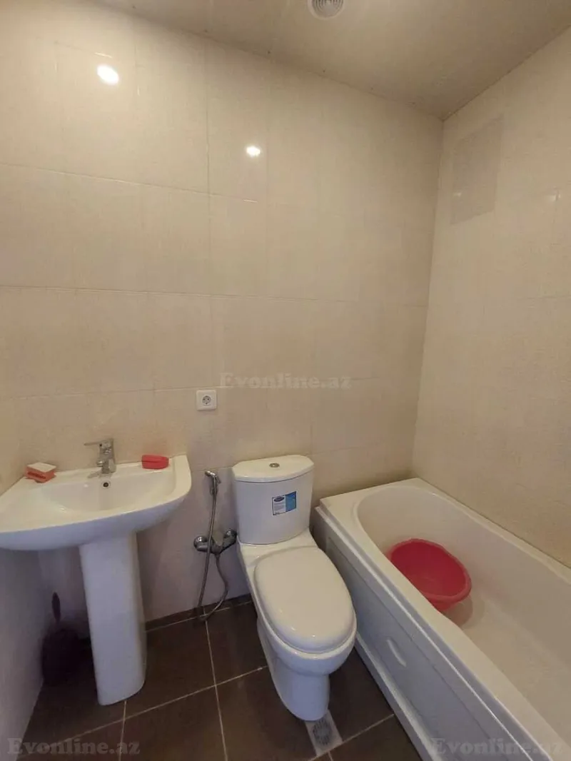 Kirayə verilir 2 otaqlı Mənzil Yeni tikili 80 m² İnşaatçılar m. - şəkil 15