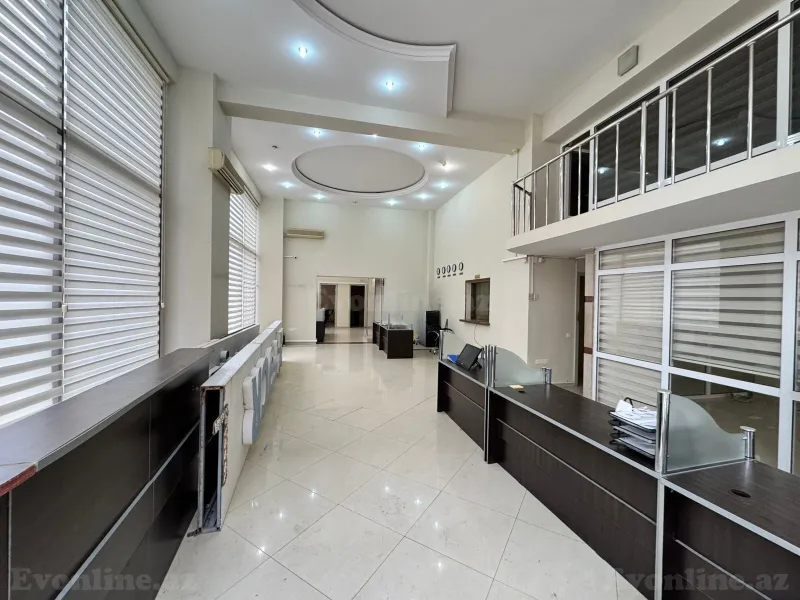 6 otaqlı Ofis 320 m² 28 May m. Kirayə verilir