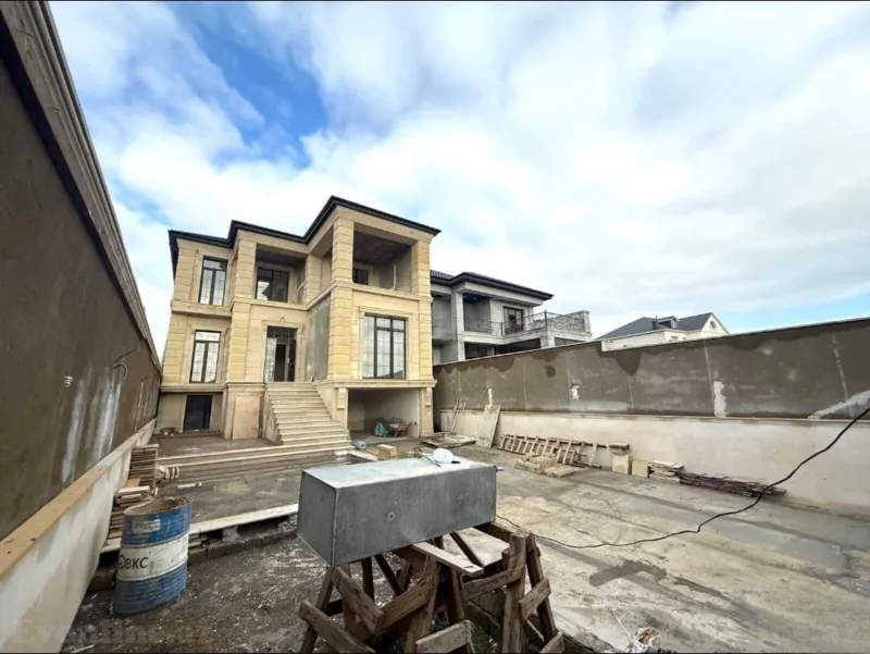 Satılır 6 otaqlı Həyət evi 292 m² Badamdar