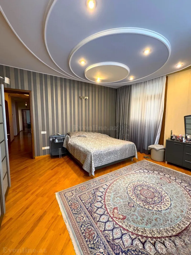 Satılır 5 otaqlı Mənzil Yeni tikili 245 m² 28 May m. - şəkil 4