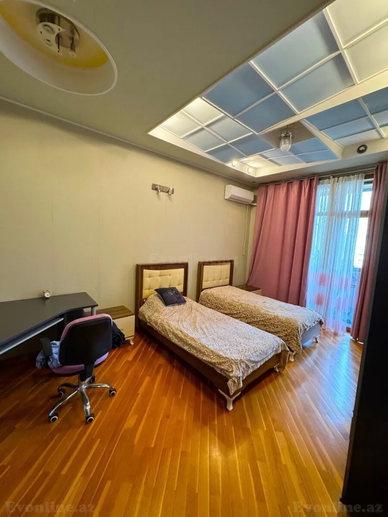 Satılır 5 otaqlı Mənzil Yeni tikili 245 m² 28 May m. - şəkil 6