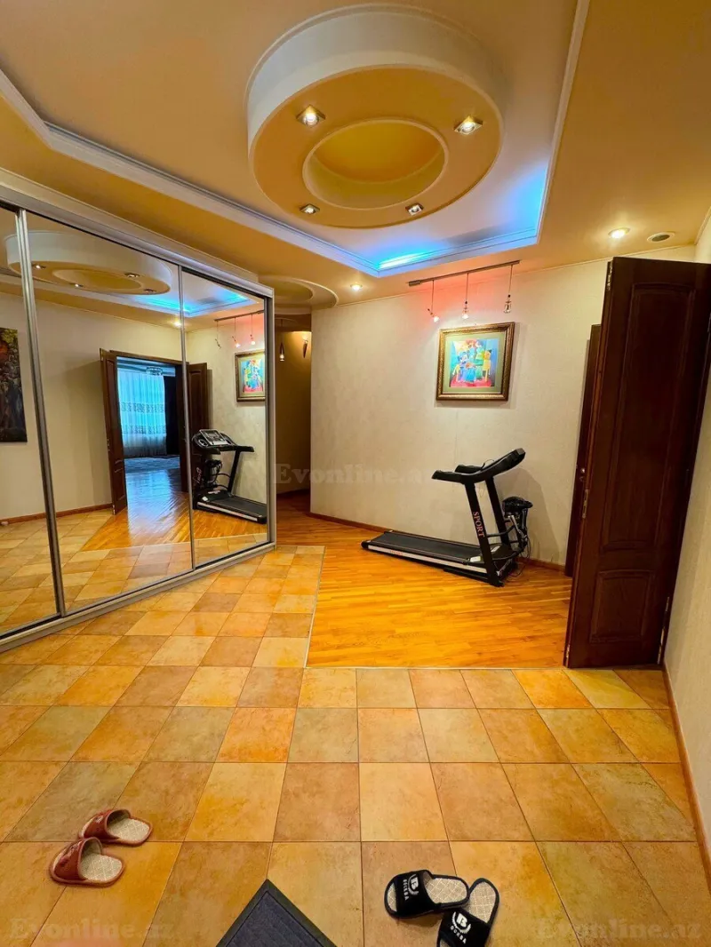 Satılır 5 otaqlı Mənzil Yeni tikili 245 m² 28 May m. - şəkil 10