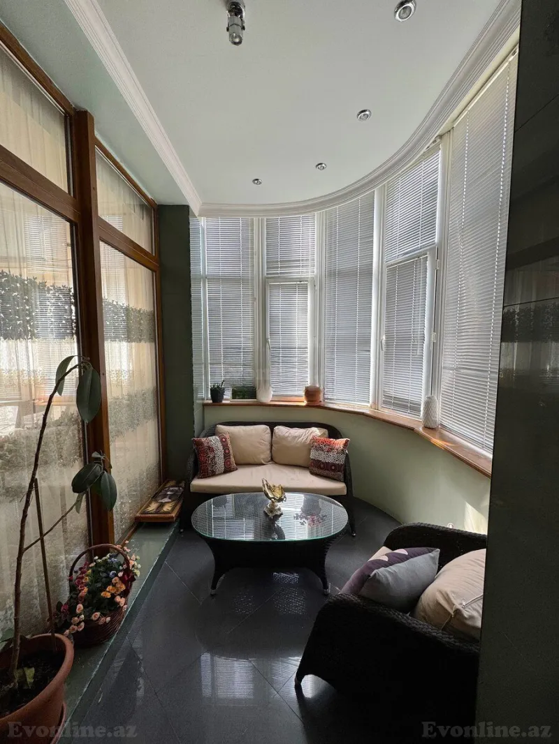 Satılır 5 otaqlı Mənzil Yeni tikili 245 m² 28 May m. - şəkil 13