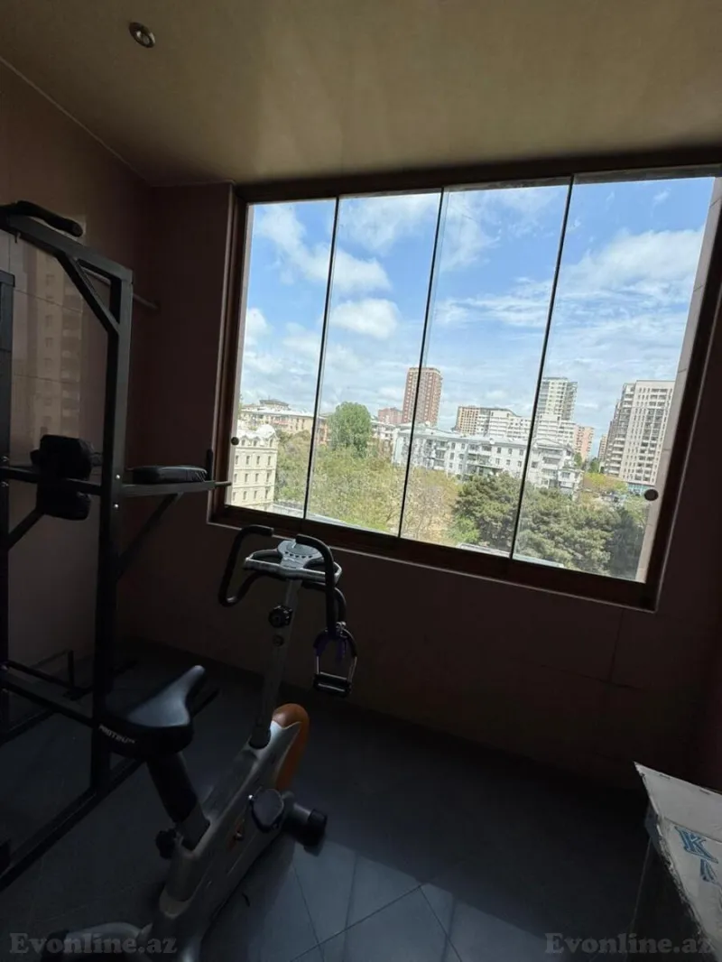 Satılır 5 otaqlı Mənzil Yeni tikili 245 m² 28 May m. - şəkil 15