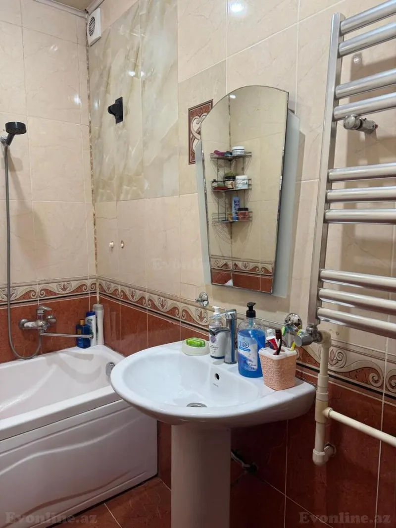 Satılır 2 otaqlı Mənzil Köhnə tikili 61 m² Əhmədli m. - şəkil 9