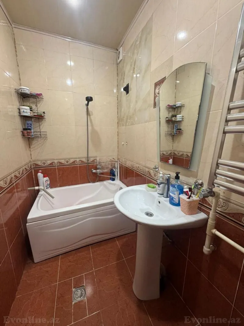 Satılır 2 otaqlı Mənzil Köhnə tikili 61 m² Əhmədli m. - şəkil 10