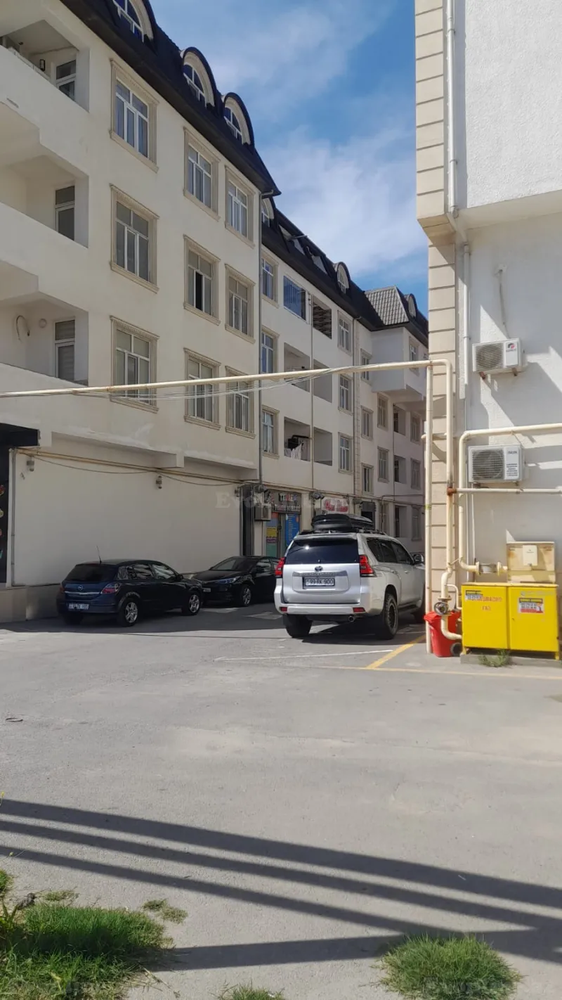 2 otaqlı Mənzil 64 m² Qaraçuxur Satılır