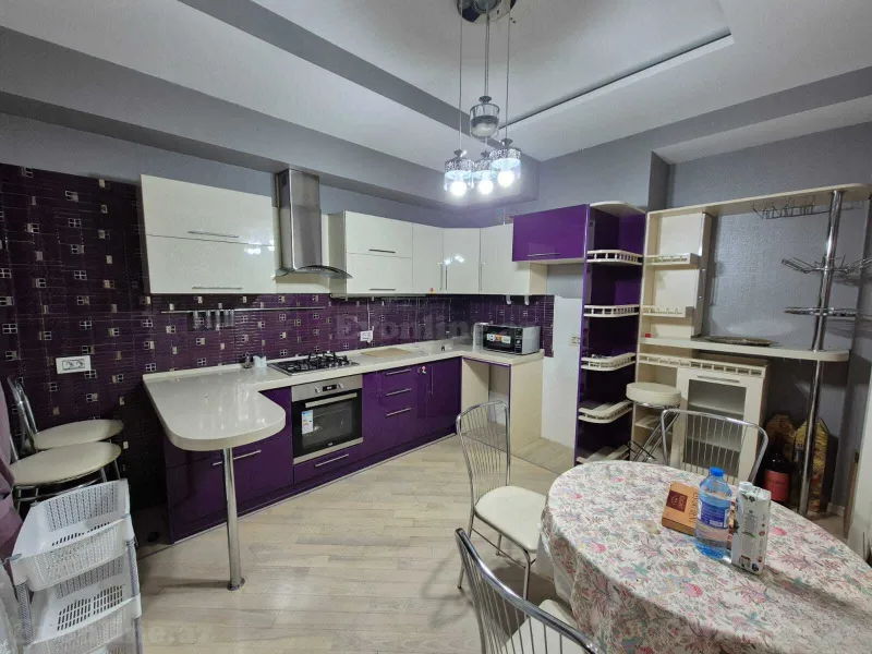 Kirayə verilir 2 otaqlı Mənzil Yeni tikili 85 m² Neftçilər m. - şəkil 5