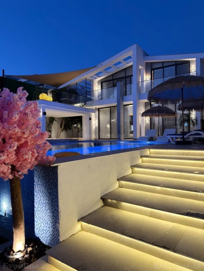 6 otaqlı Həyət evi 500 m² Mərdəkan Kirayə verilir
