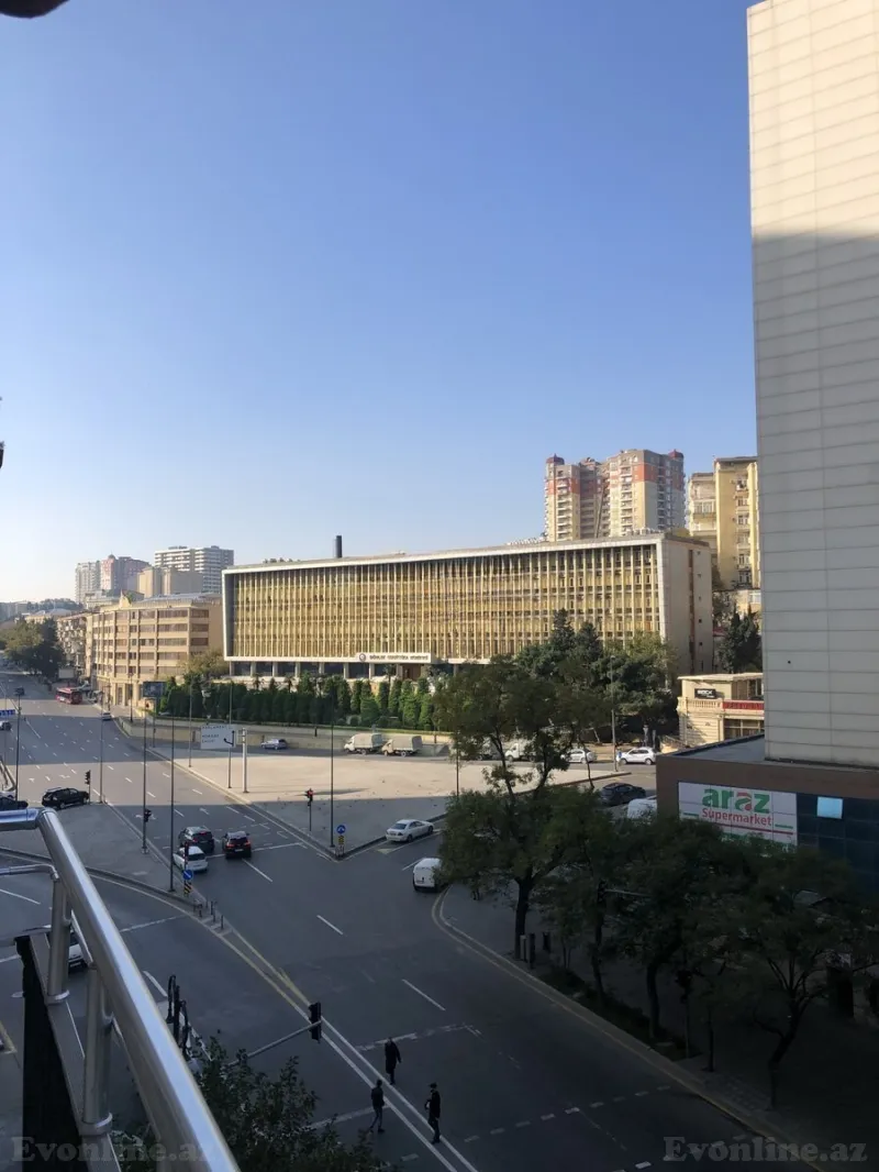 Kirayə verilir 2 otaqlı Mənzil Köhnə tikili 75 m² Nizami m. - şəkil 3