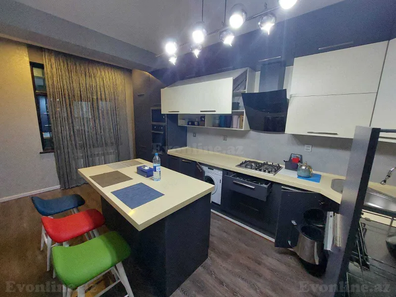 Kirayə verilir 3 otaqlı Mənzil Yeni tikili 122 m² 8 Noyabr m. - şəkil 9