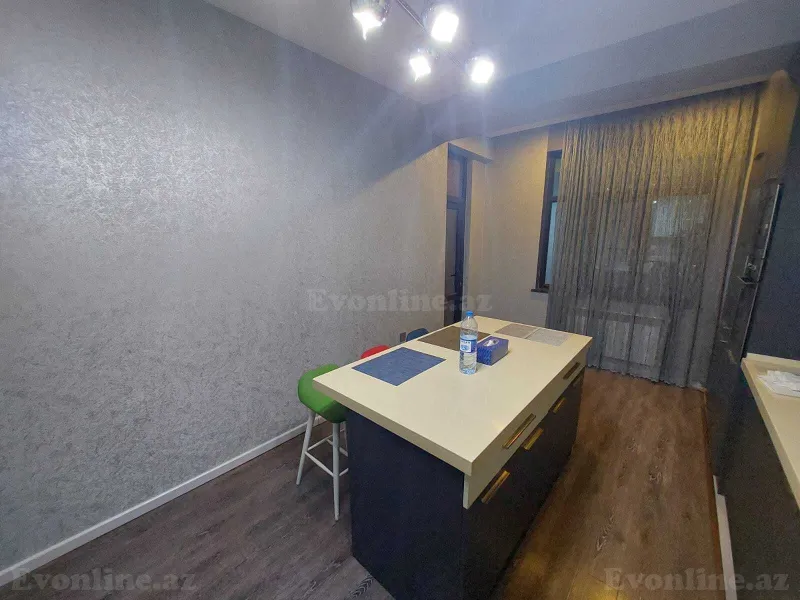 Kirayə verilir 3 otaqlı Mənzil Yeni tikili 122 m² 8 Noyabr m. - şəkil 10