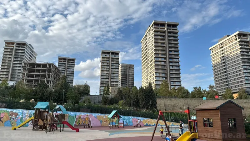 Satılır 3 otaqlı Mənzil Yeni tikili 157 m² Ağ şəhər
