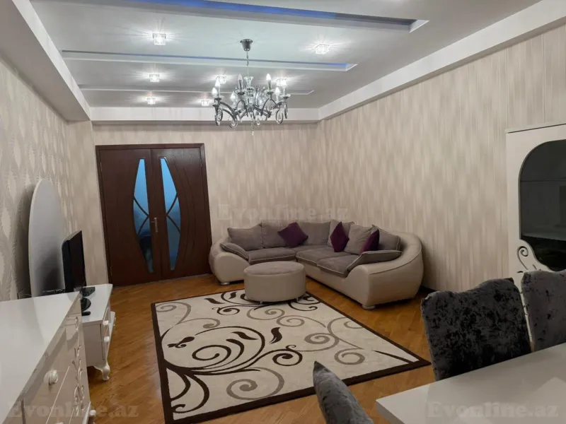 3 otaqlı Mənzil 110 m² Nizami r. Kirayə verilir