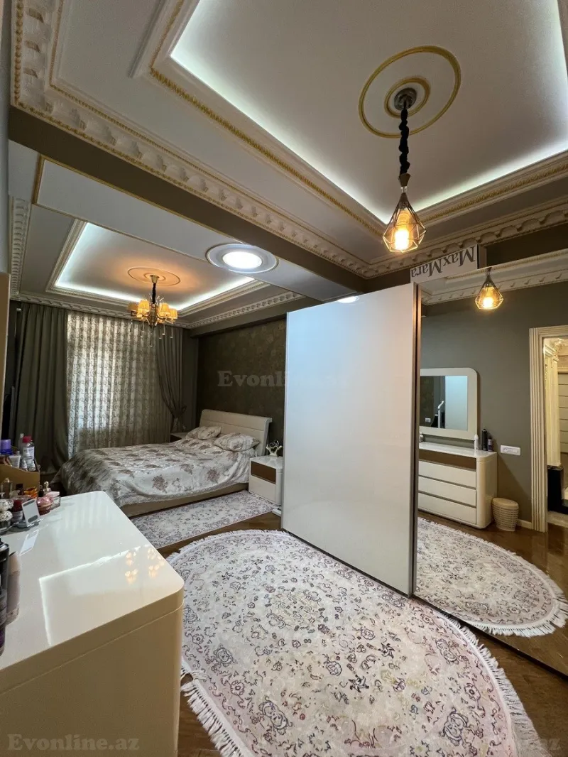 Satılır 3 otaqlı Mənzil Yeni tikili 152 m² Elmlər Akademiyası m. - şəkil 14