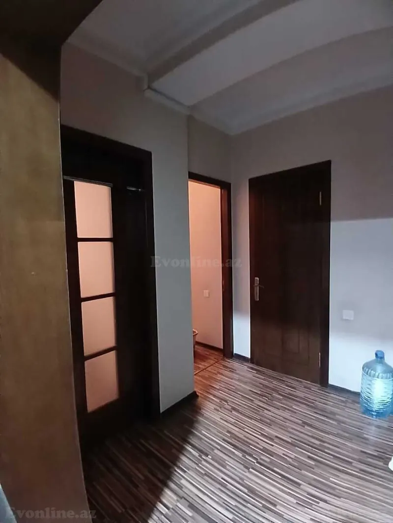 3 otaqlı Mənzil 150 m² 20 Yanvar m. Kirayə verilir