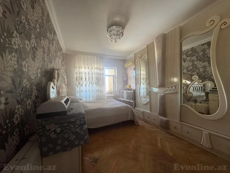 Satılır 3 otaqlı Mənzil Köhnə tikili 80 m² Həzi Aslanov m. - şəkil 4