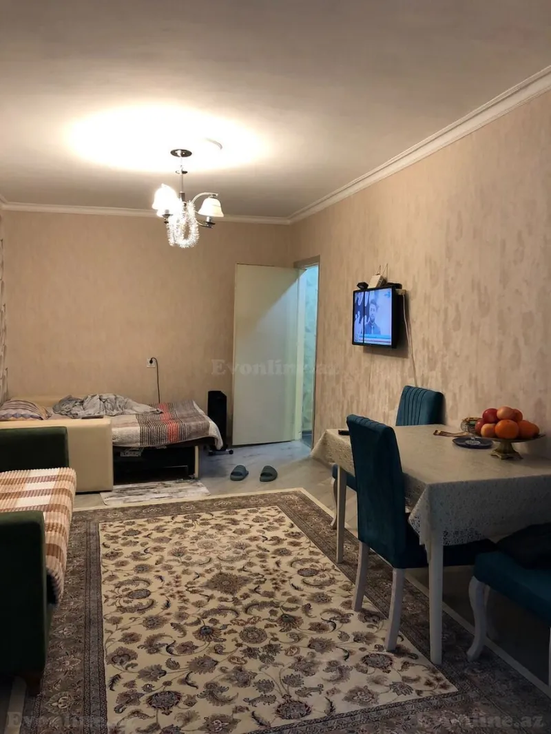 Kirayə verilir 1 otaqlı Mənzil Köhnə tikili 45 m² Neftçilər m. - şəkil 3
