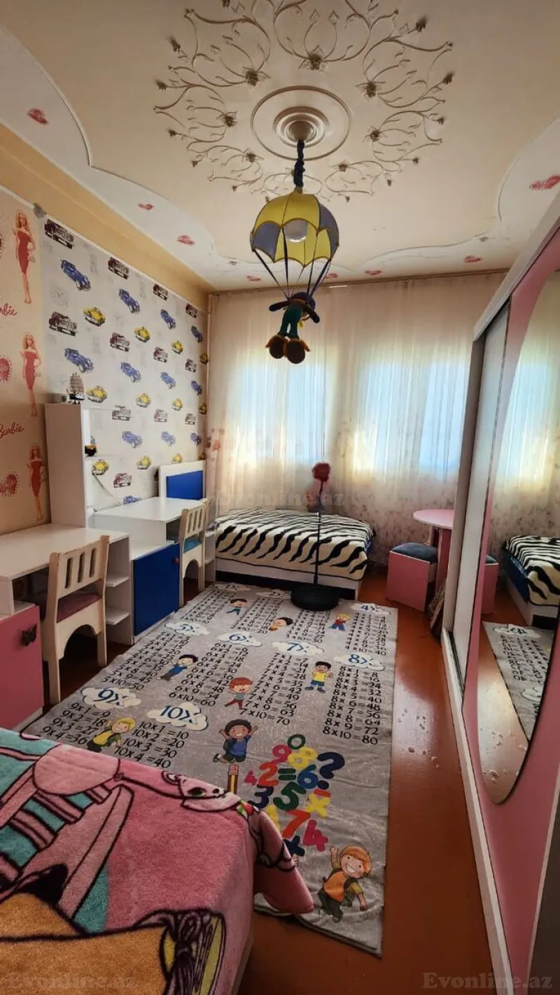 Satılır 5 otaqlı Mənzil Köhnə tikili 110 m² Bakıxanov - şəkil 5