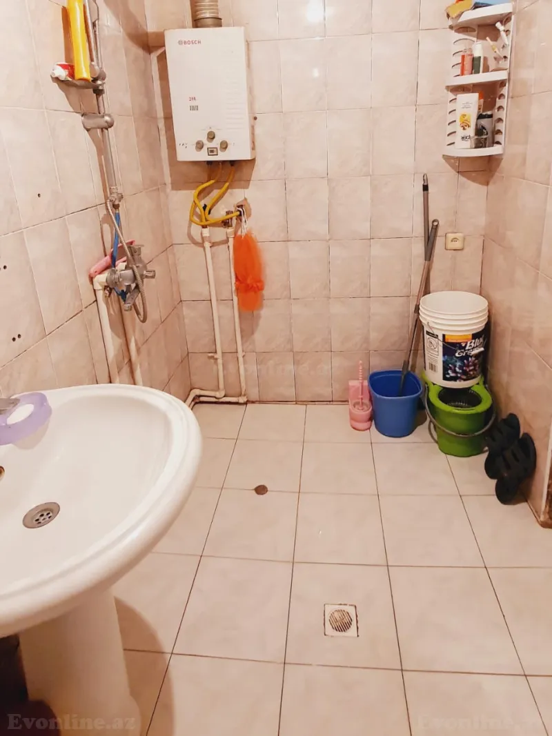 Satılır 3 otaqlı Mənzil Köhnə tikili 75 m² Həzi Aslanov - şəkil 15