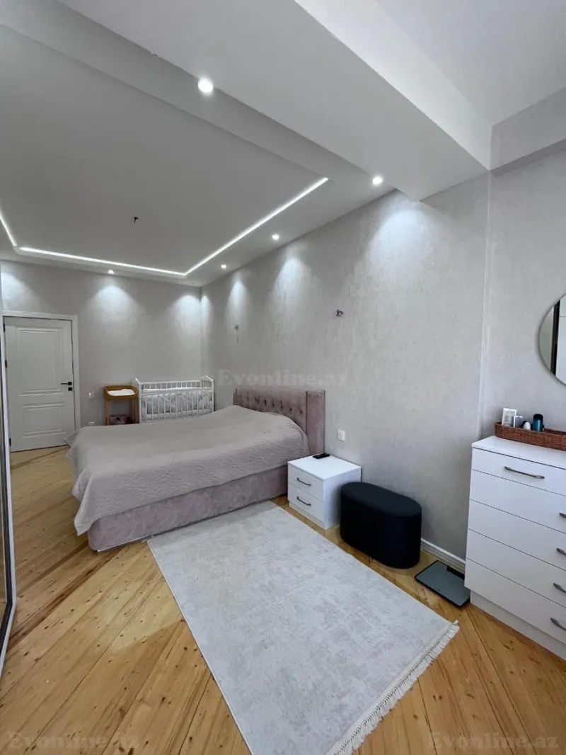 Satılır 3 otaqlı Mənzil Yeni tikili 133 m² Həzi Aslanov m. - şəkil 6