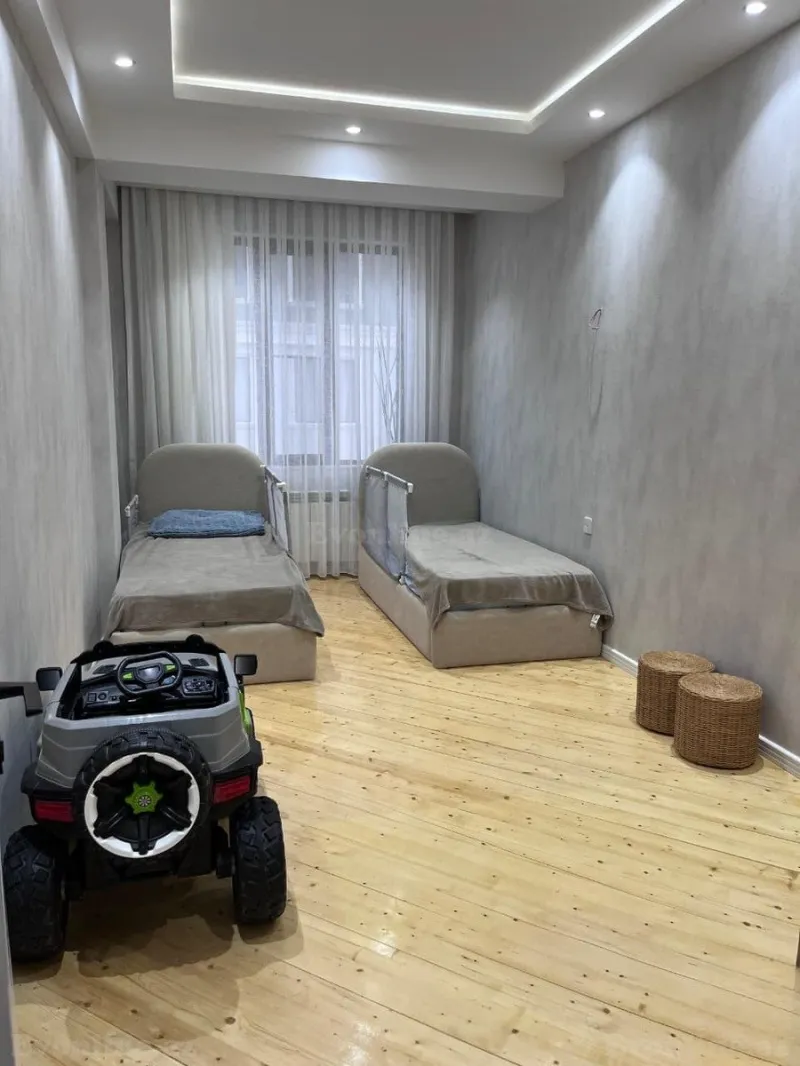 Satılır 3 otaqlı Mənzil Yeni tikili 133 m² Həzi Aslanov m. - şəkil 8