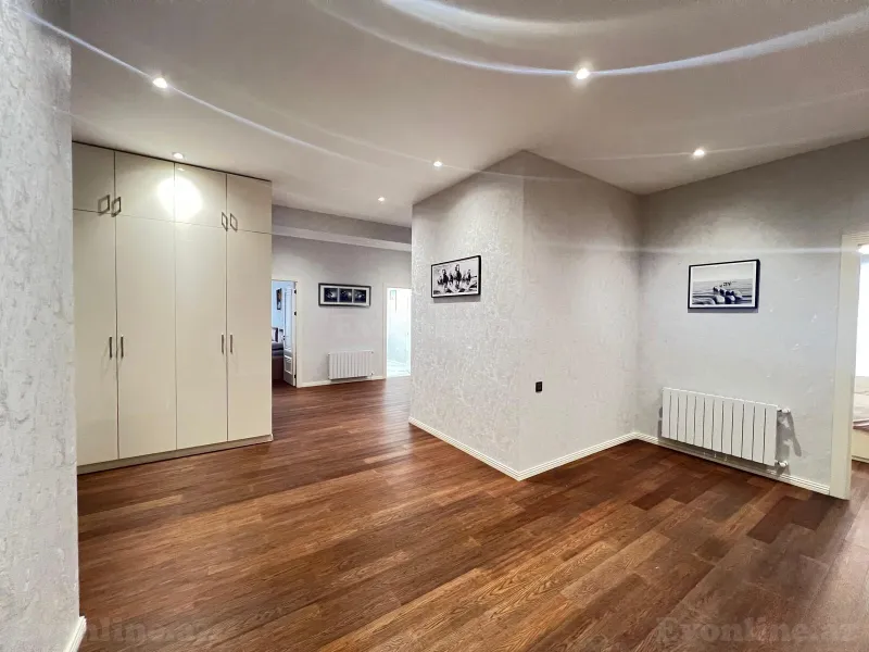 Kirayə verilir 5 otaqlı Mənzil Yeni tikili 220 m² Elmlər Akademiyası m. - şəkil 15