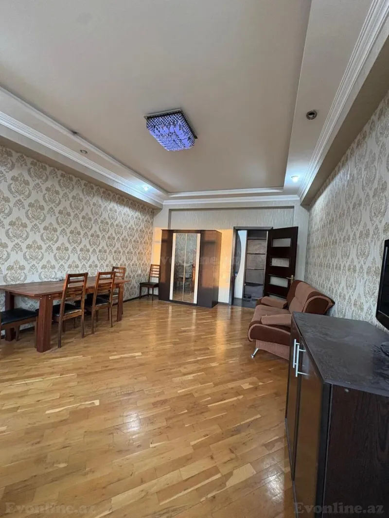 3 otaqlı Mənzil 120 m² 20 Yanvar m. Kirayə verilir