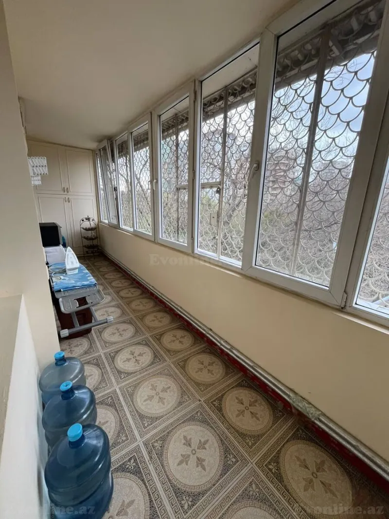 Satılır 4 otaqlı Mənzil Köhnə tikili 115 m² Nəsimi r. - şəkil 18