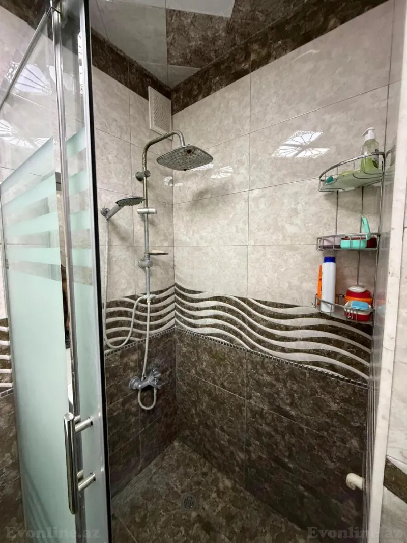 Satılır 3 otaqlı Mənzil Köhnə tikili 85 m² İnşaatçılar m. - şəkil 9
