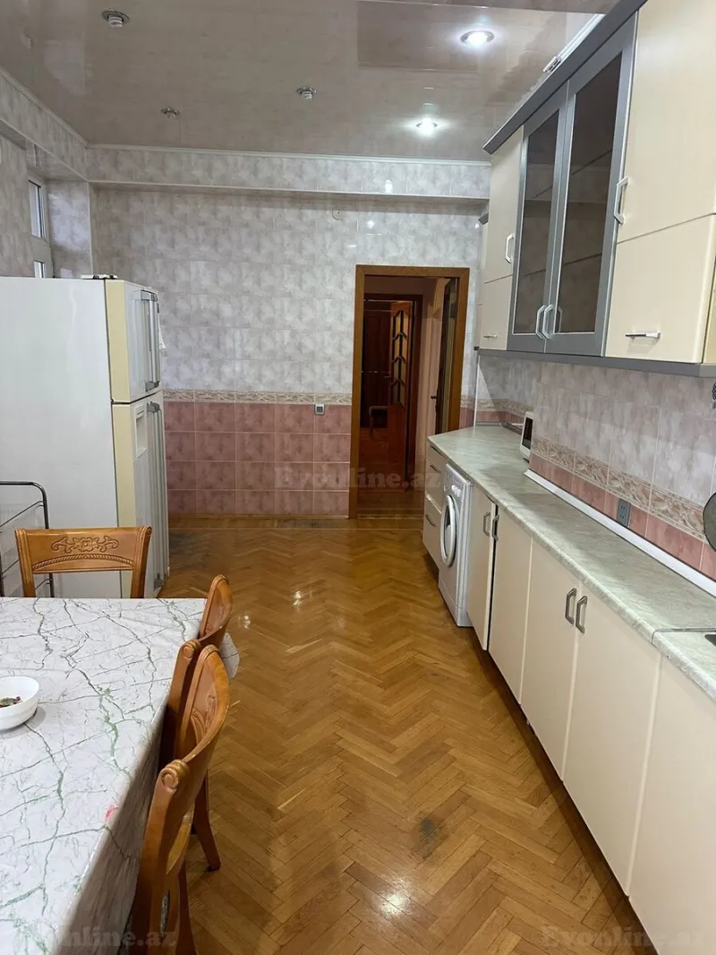 Satılır 3 otaqlı Mənzil Yeni tikili 180 m² İnşaatçılar m. - şəkil 11