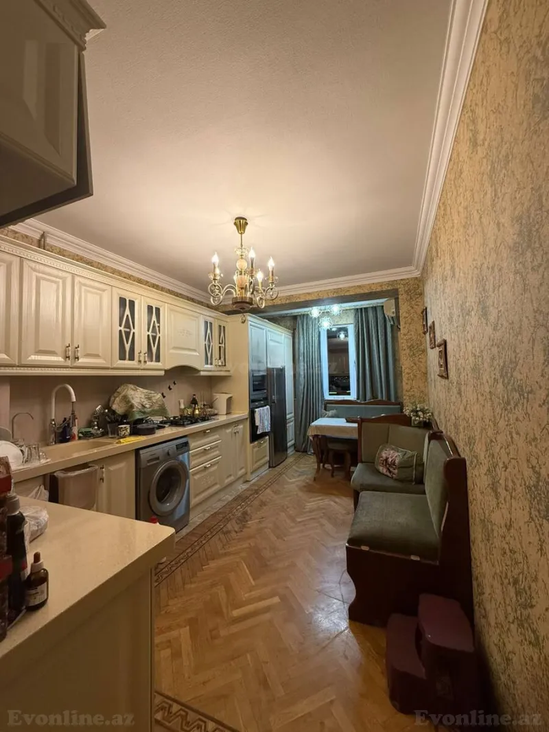 Satılır 4 otaqlı Mənzil Köhnə tikili 120.3 m² Bayıl - şəkil 2