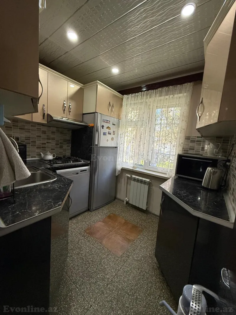 Satılır 3 otaqlı Mənzil Köhnə tikili 80 m² Xalqlar Dostluğu m. - şəkil 4