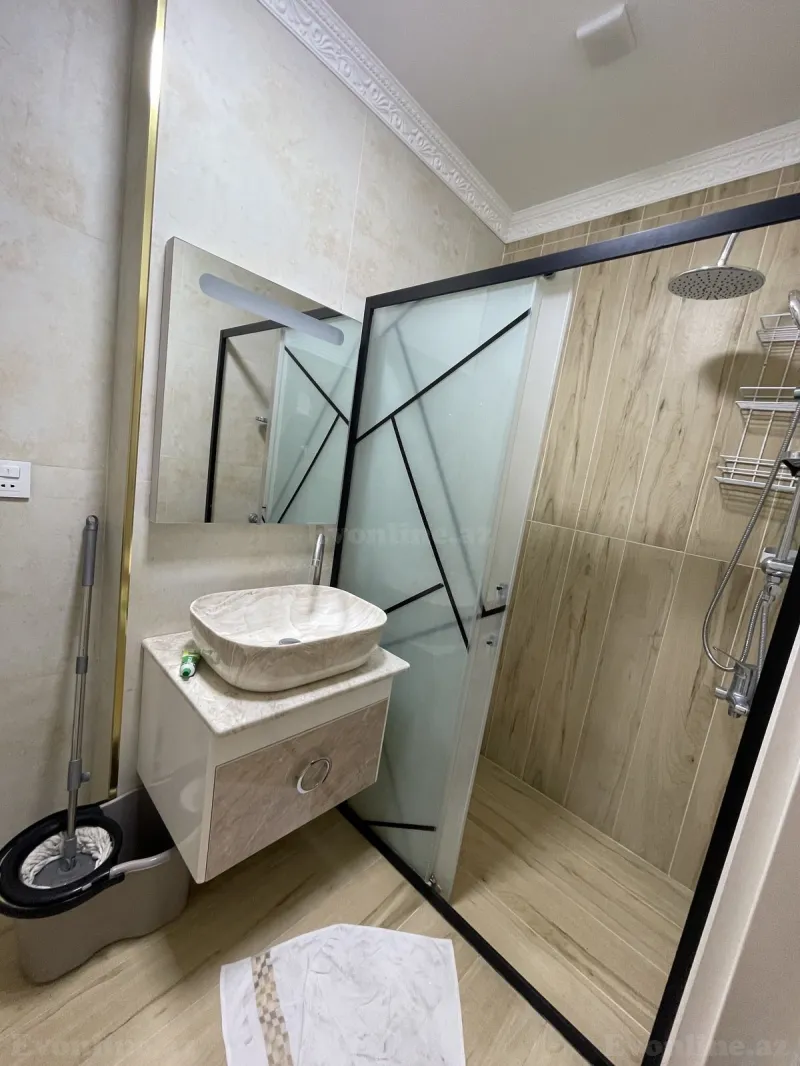 Kirayə verilir 2 otaqlı Mənzil Yeni tikili 60 m² Memar Əcəmi m. - şəkil 4