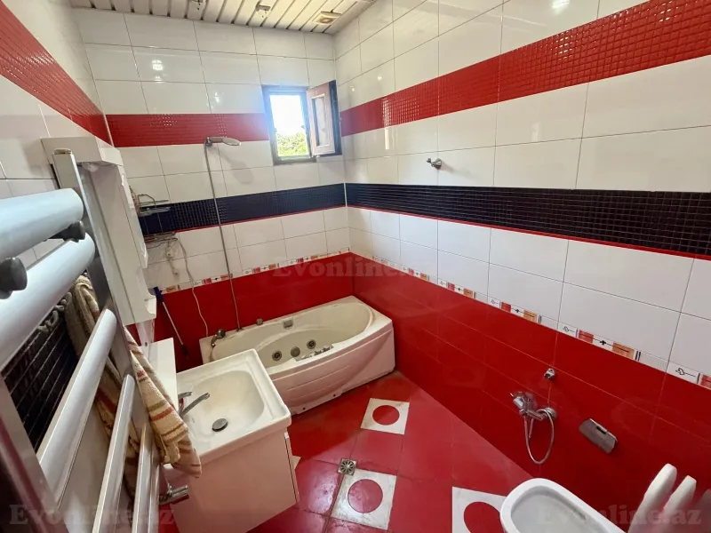 Satılır 7 otaqlı Həyət evi 300 m² Biləcəri - şəkil 19