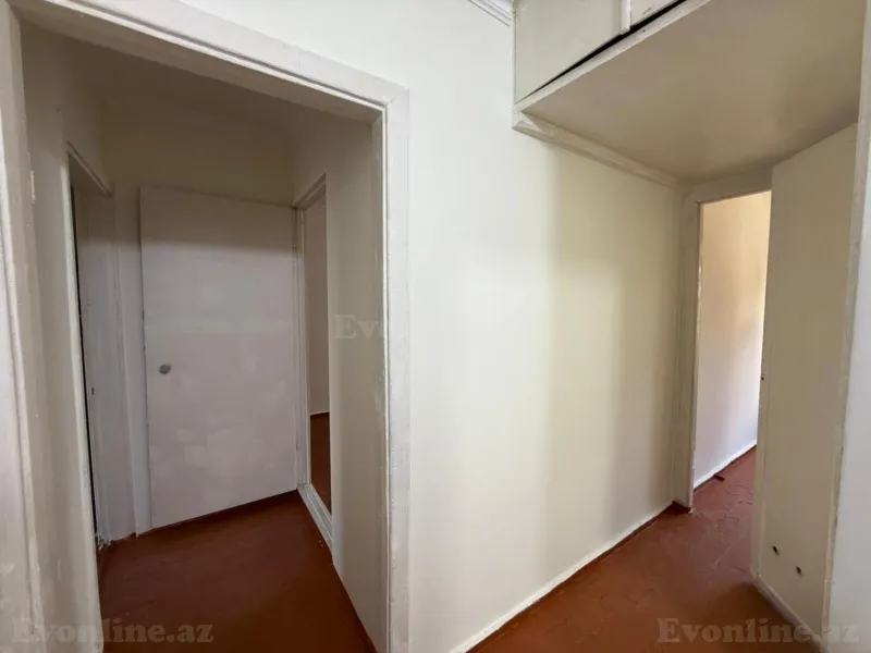 Satılır 2 otaqlı Mənzil Köhnə tikili 55 m² Neftçilər m. - şəkil 5