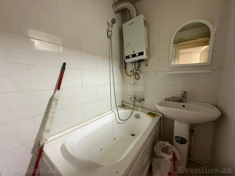 Satılır 2 otaqlı Mənzil Köhnə tikili 55 m² Neftçilər m. - şəkil 8