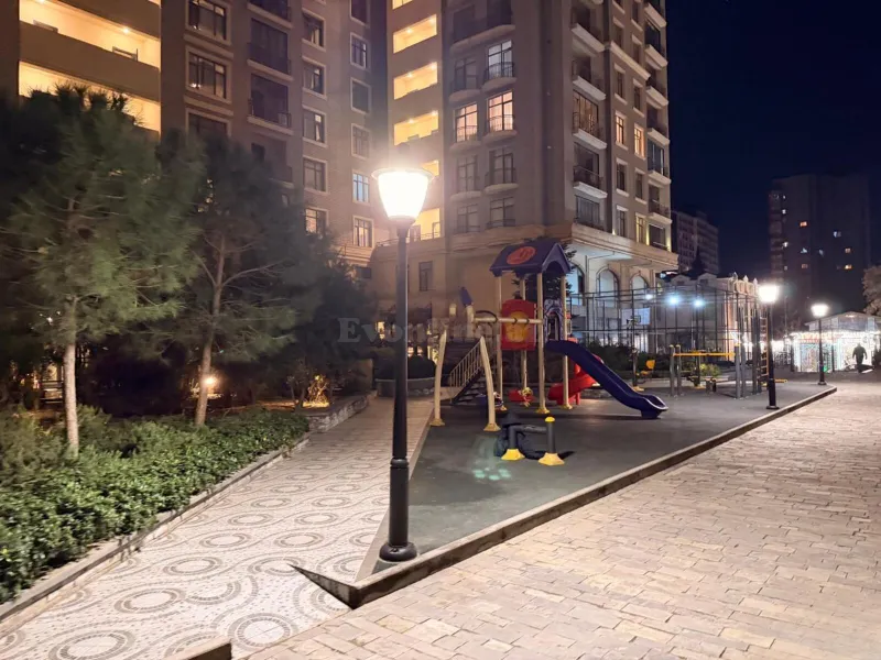 Satılır 4 otaqlı Mənzil Yeni tikili 240 m² Nəsimi r. - şəkil 6