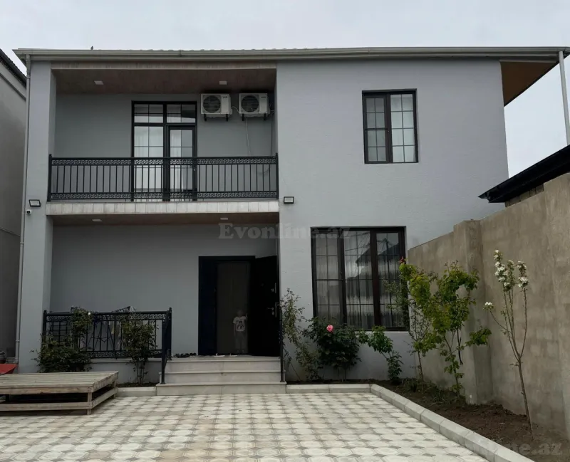 5 otaqlı Həyət evi 220 m² Suraxanı r. Satılır