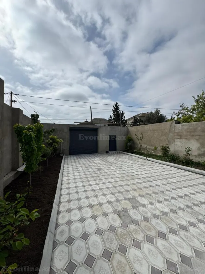 Satılır 5 otaqlı Həyət evi 220 m² Suraxanı r. - şəkil 2